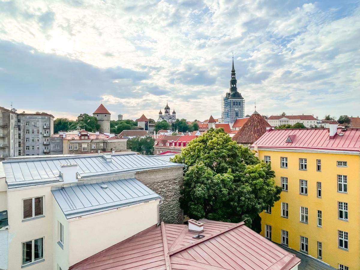 Old Town - Suur Karja Apartment Tallinn Bagian luar foto