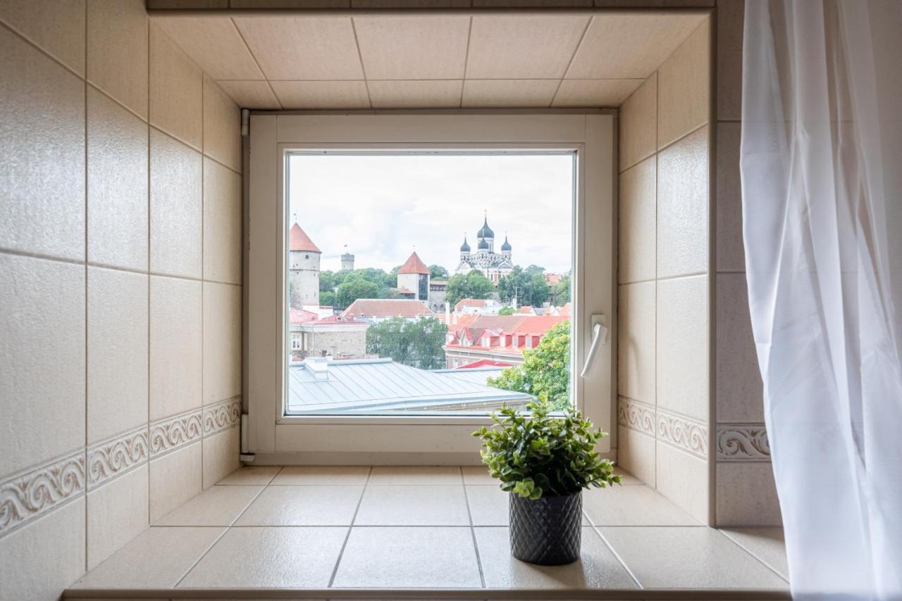 Old Town - Suur Karja Apartment Tallinn Bagian luar foto